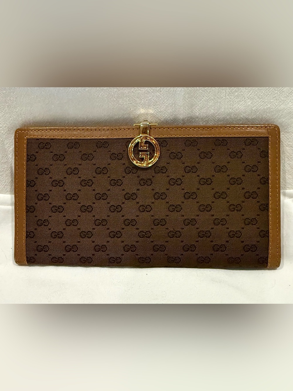 Vintage 1980s Gucci Long Wallet W/ Iconic Mini Interlocking GG Logo